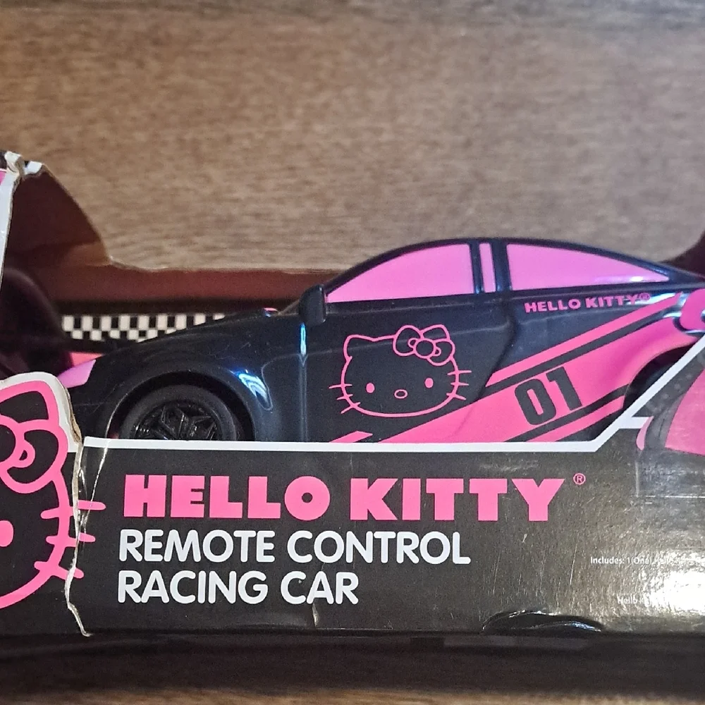 Hello Kitty Remote Control Racing Car NEW - Picture 6 of 7